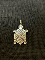 Native American handcrafted sterling silver TURTLE pendant.  NM122