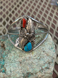 Navajo handcrafted Sterling Silver bracelet.  LZ070