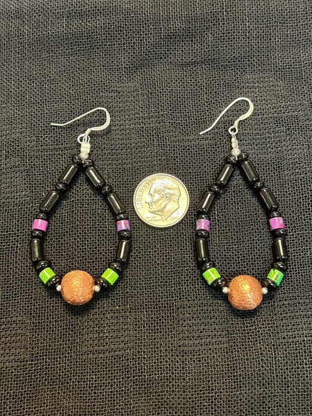 Handcrafted earrings with black onyx and copper.LZ563