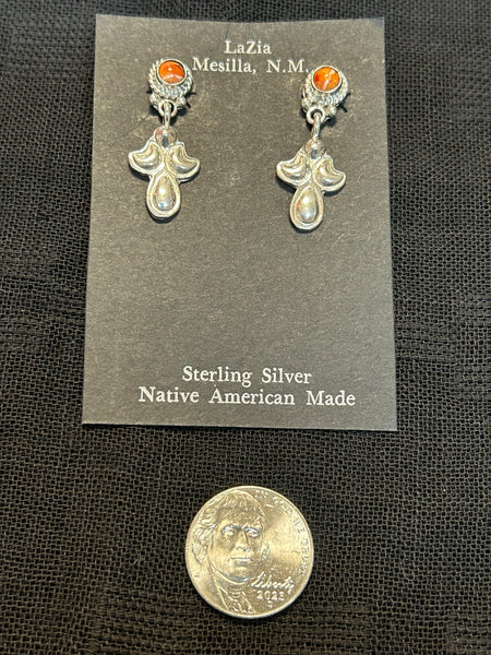 Navajo handcrafted sterling silver earrings with Spiney Oyster Shell stones.  LZ630