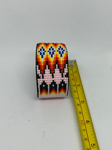 Navajo handcrafted glass beadwork bracelet.  LZ721