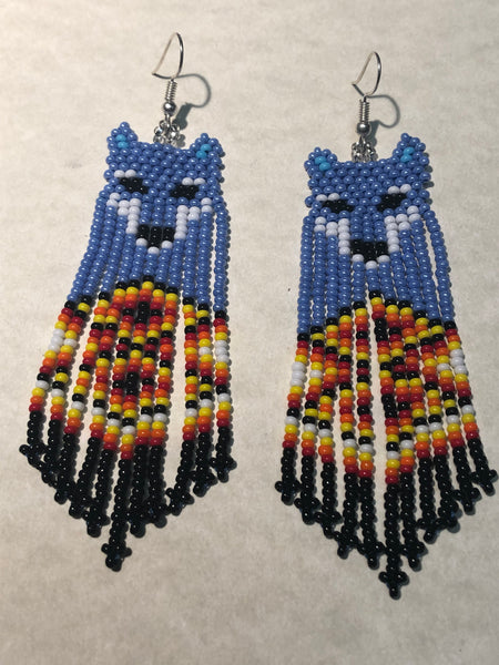 Guatemalan handcrafted glass seed beads earrings in Wolf head motif.