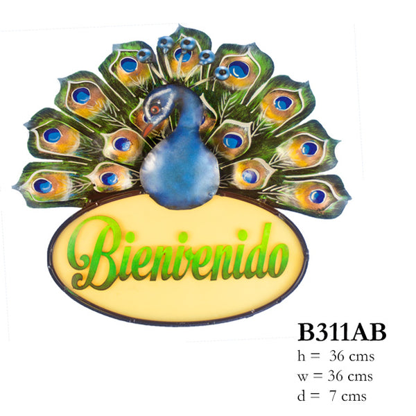 Peacock sign that says Bienvenido or "Welcome"